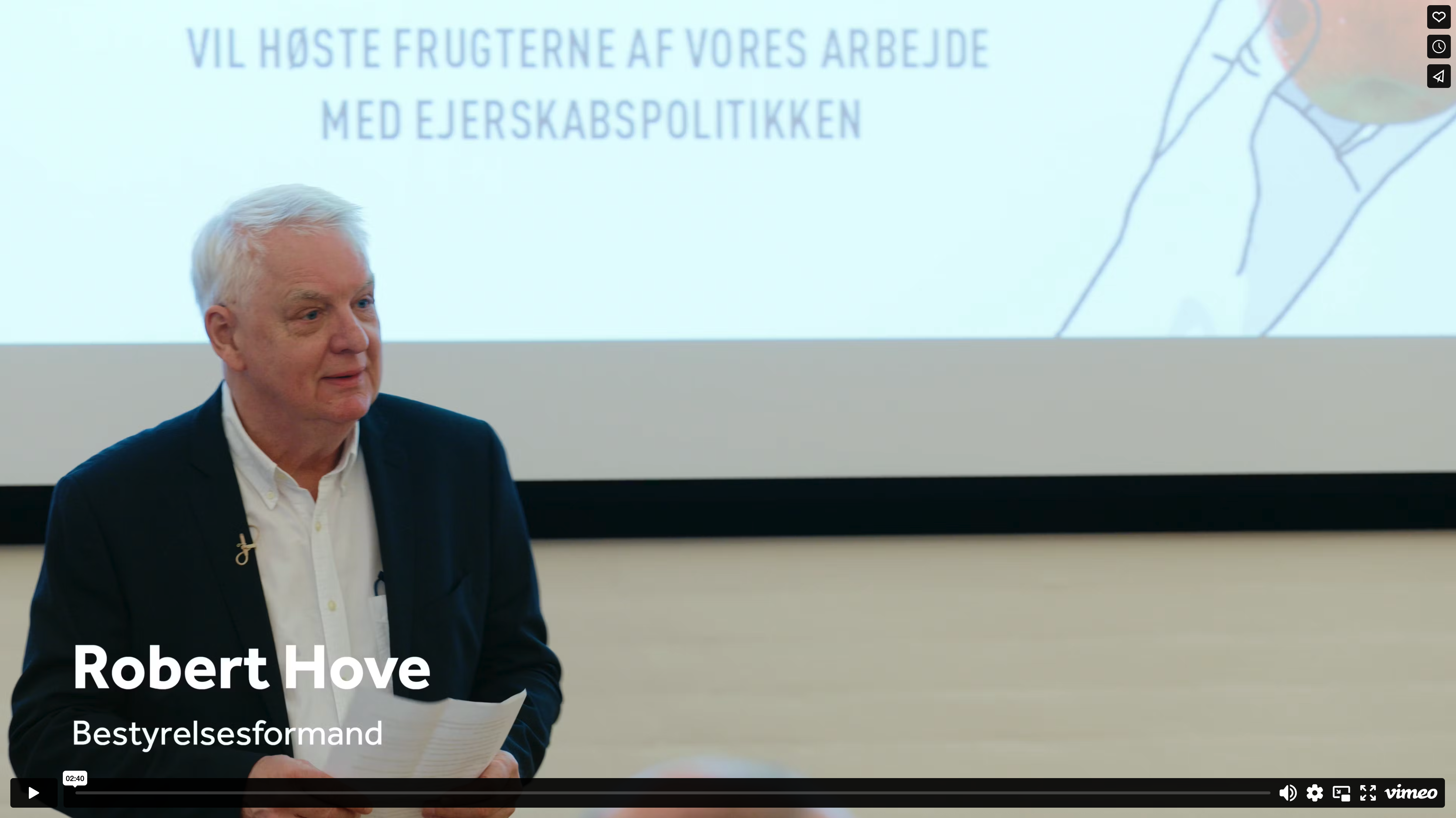 Skærmbillede af video bestyrelsesformand holder oplæg